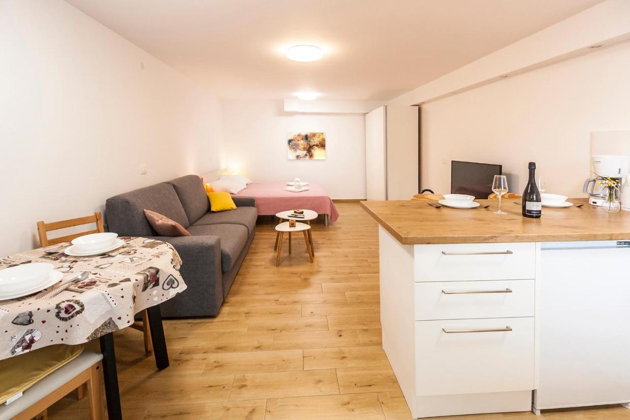 Studio & Apartment 'The Roots Apartments' Near Pula, Istria, Croatia מראה חיצוני תמונה