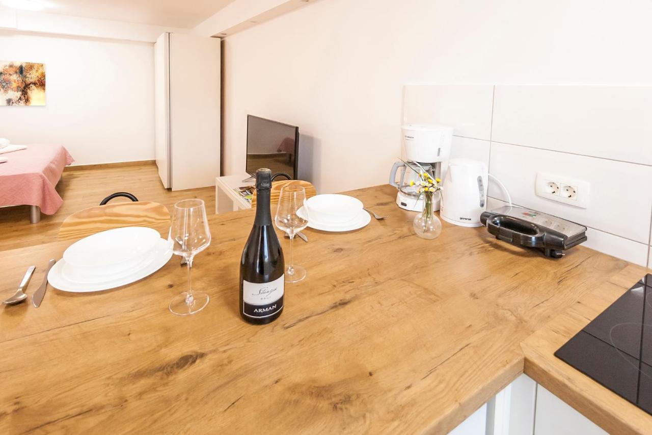 Studio & Apartment 'The Roots Apartments' Near Pula, Istria, Croatia מראה חיצוני תמונה
