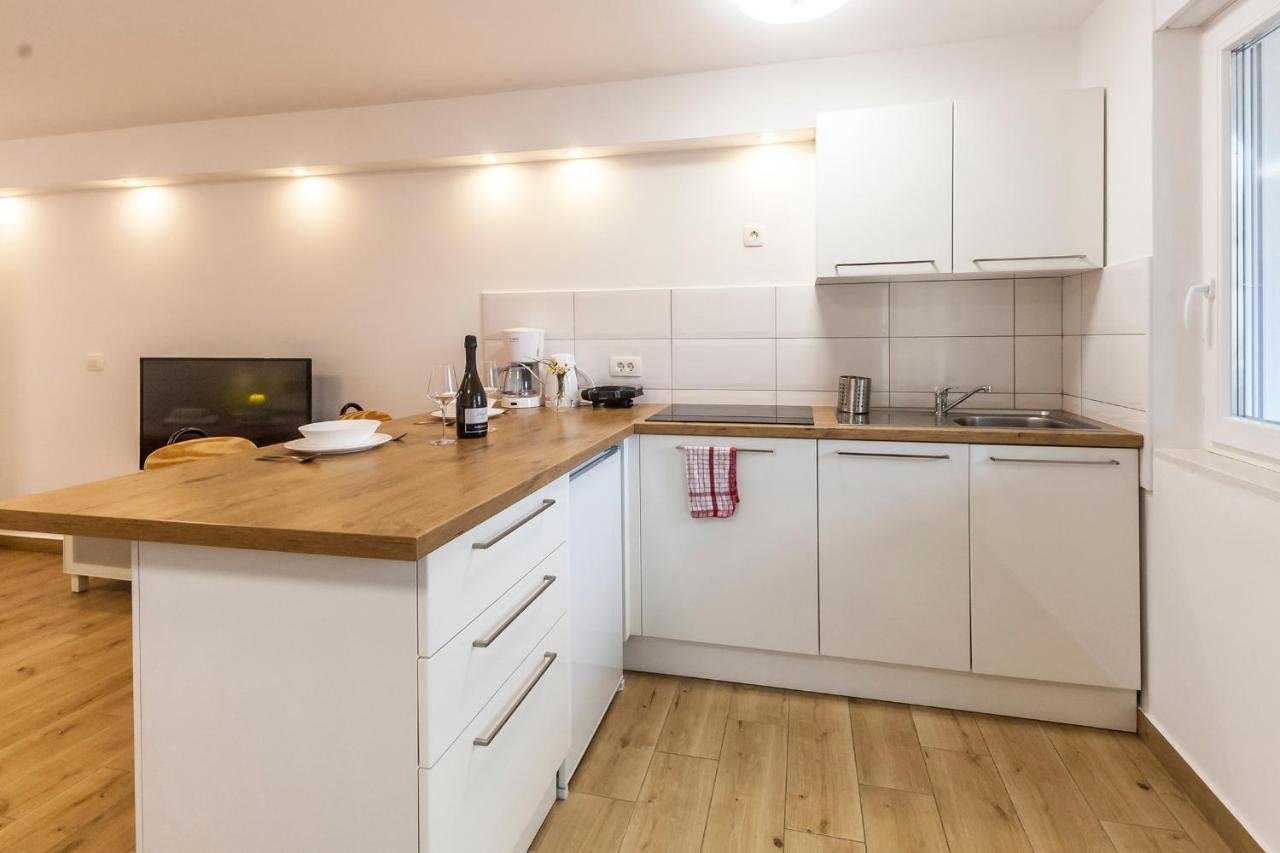 Studio & Apartment 'The Roots Apartments' Near Pula, Istria, Croatia מראה חיצוני תמונה